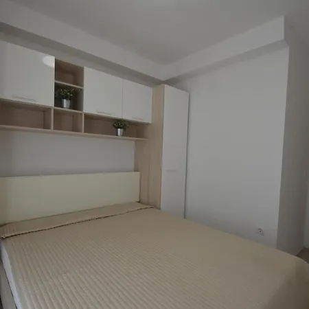 Apartament Apartman Azzuro *